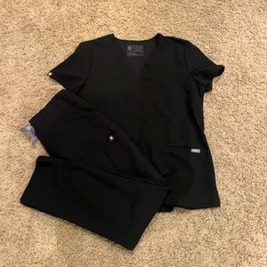 Black figs scrub set